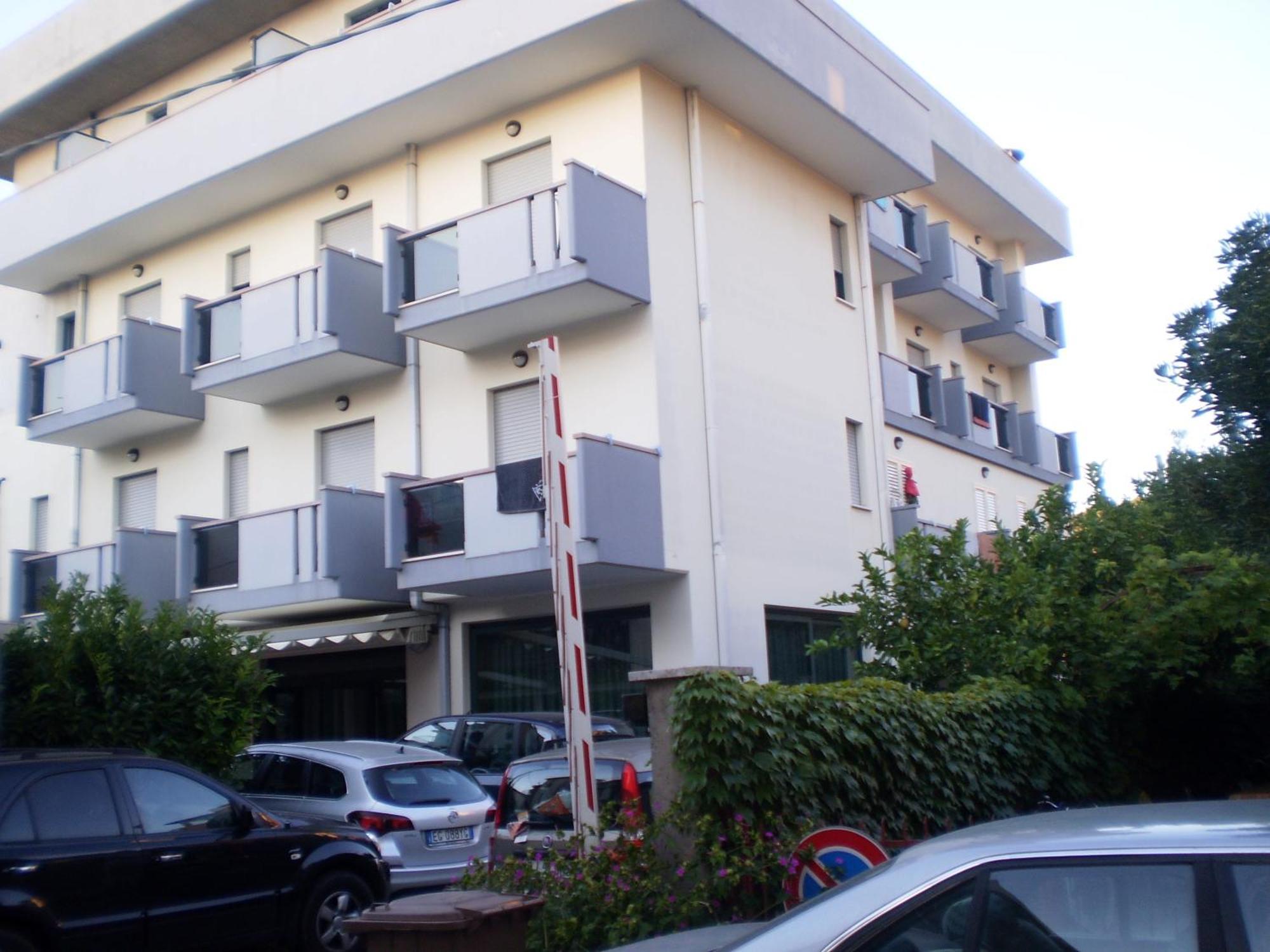 La Perla B&B Hotel Roseto Degli Abruzzi Exterior foto