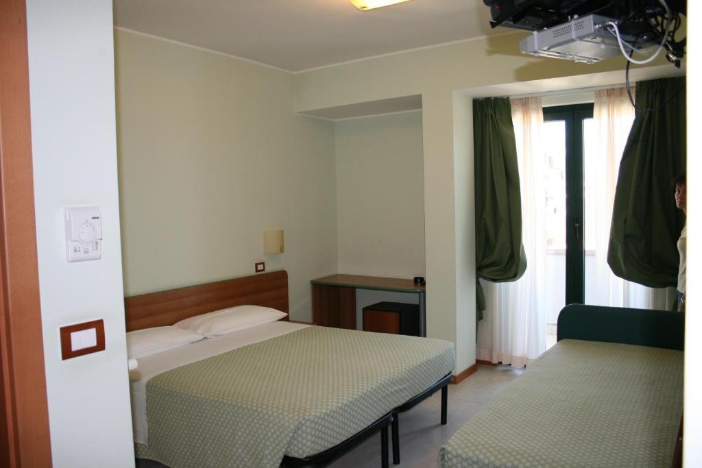 La Perla B&B Hotel Roseto Degli Abruzzi Quarto foto